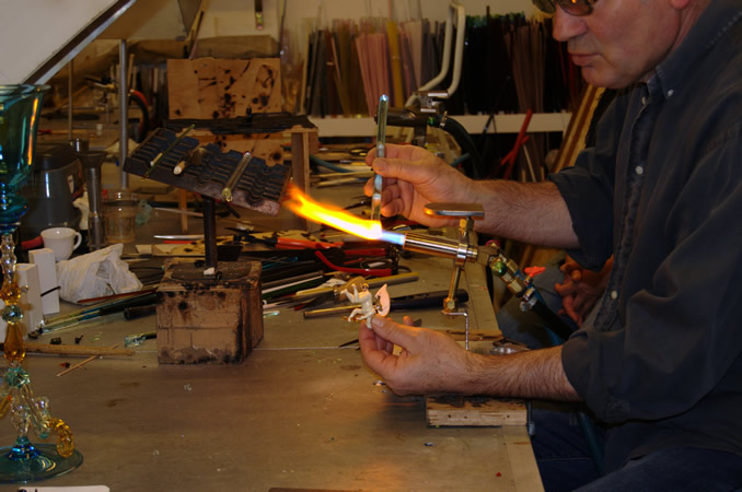 Hand in Hand in the Magical World of Glass Project - Italy