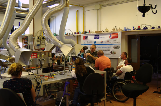 Hand in Hand in the Magical World of Glass Project - Italy