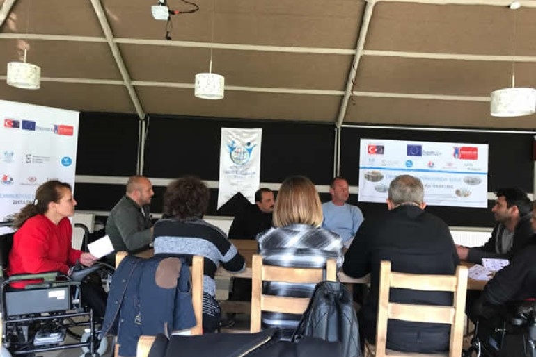 Camın Büyülü Dünyasında Elele Projesi Toplantısı