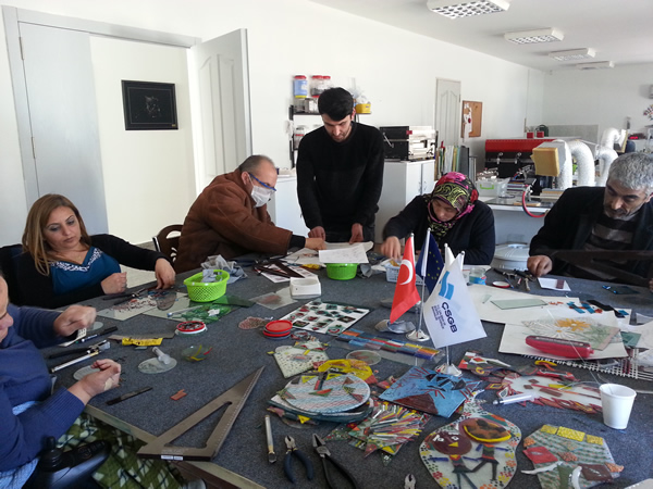 Altın Eller Cam Sanatı Projesi Atölye Çalışmaları